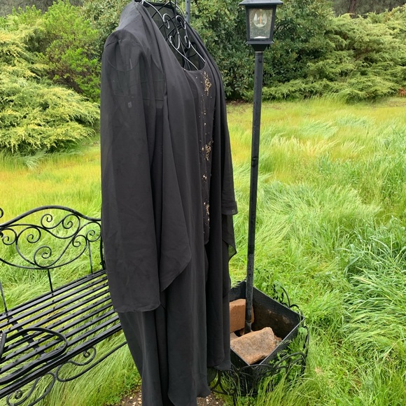 Elegant Long Black Sheer Kimono with Flutter Front,HP25 - Picture 8 of 10